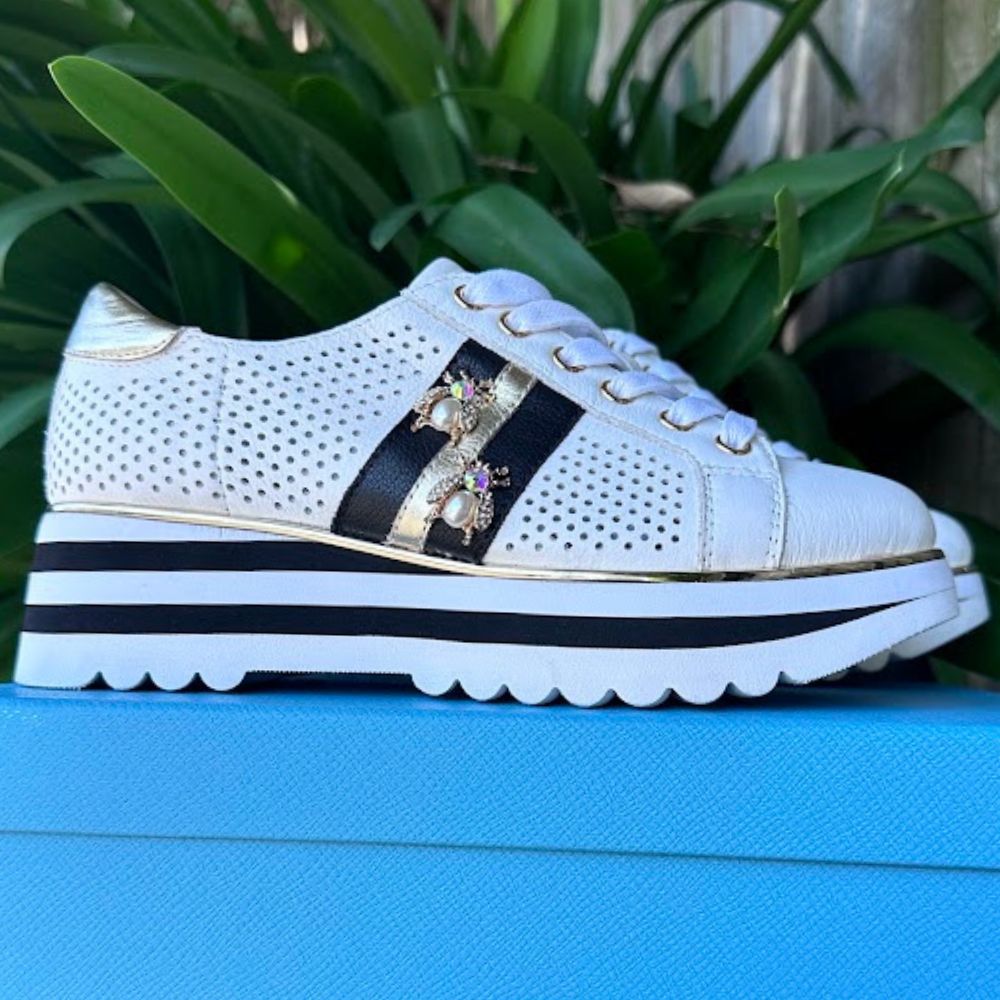 DJANGO & JULIETTE EAGLESY WHITE BLACK