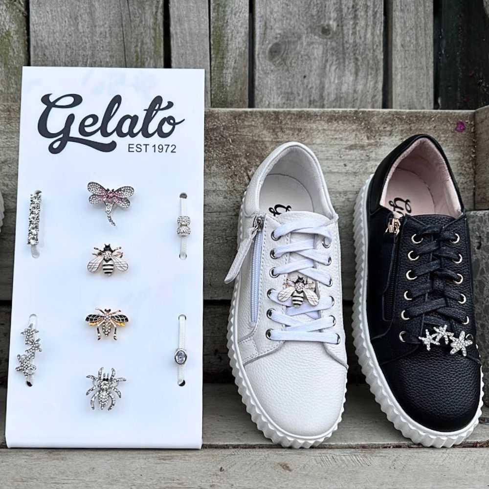 GELATO WHITE BEE LACE CHARM (PAIR)