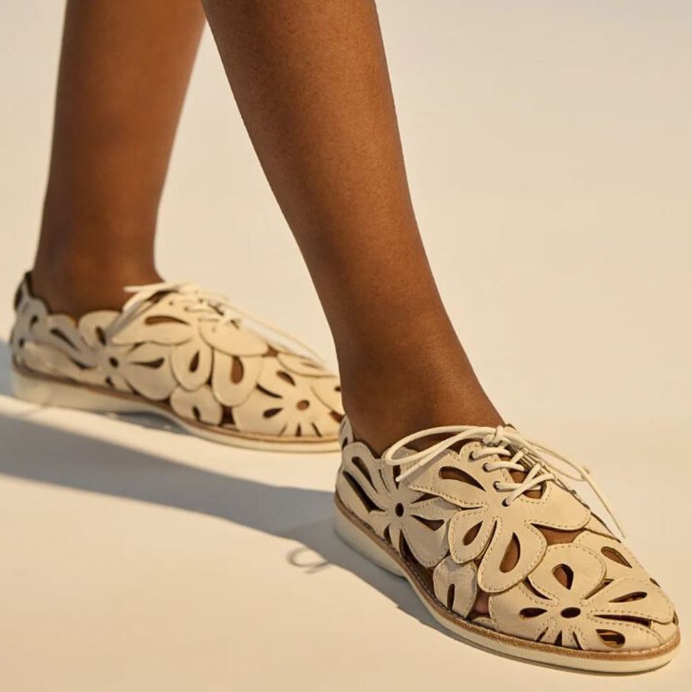 ROLLIE SIDECUT APPLIQUE BONE